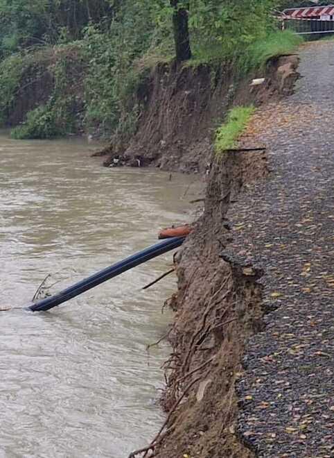 L'appello a Pratissolo: «Non aprite usate acqua dalle 18.30 alle 21»