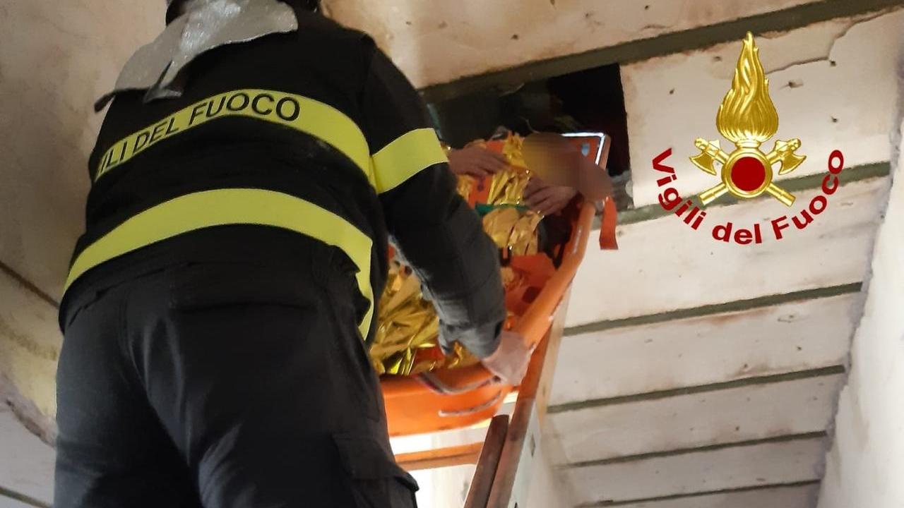 Tempio, incidente sul lavoro in un cantiere: ferito un operaio