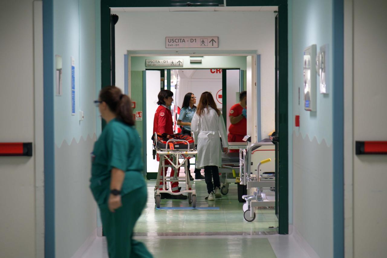 Olbia, il pronto soccorso non chiude ma resta l’emergenza: «Si cambino le direzioni sanitarie»