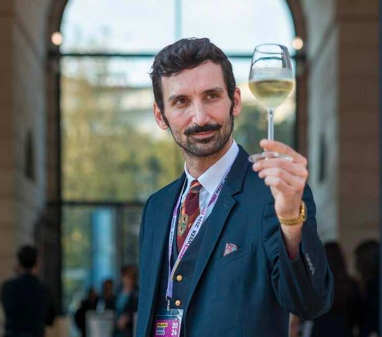Il carpigiano Nello Gatti premiato influencer mondiale sul vino