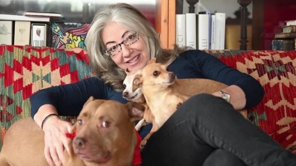 Oristano, la veterinaria Monica Pais e il cane Palla: un legame speciale che diventa docufilm