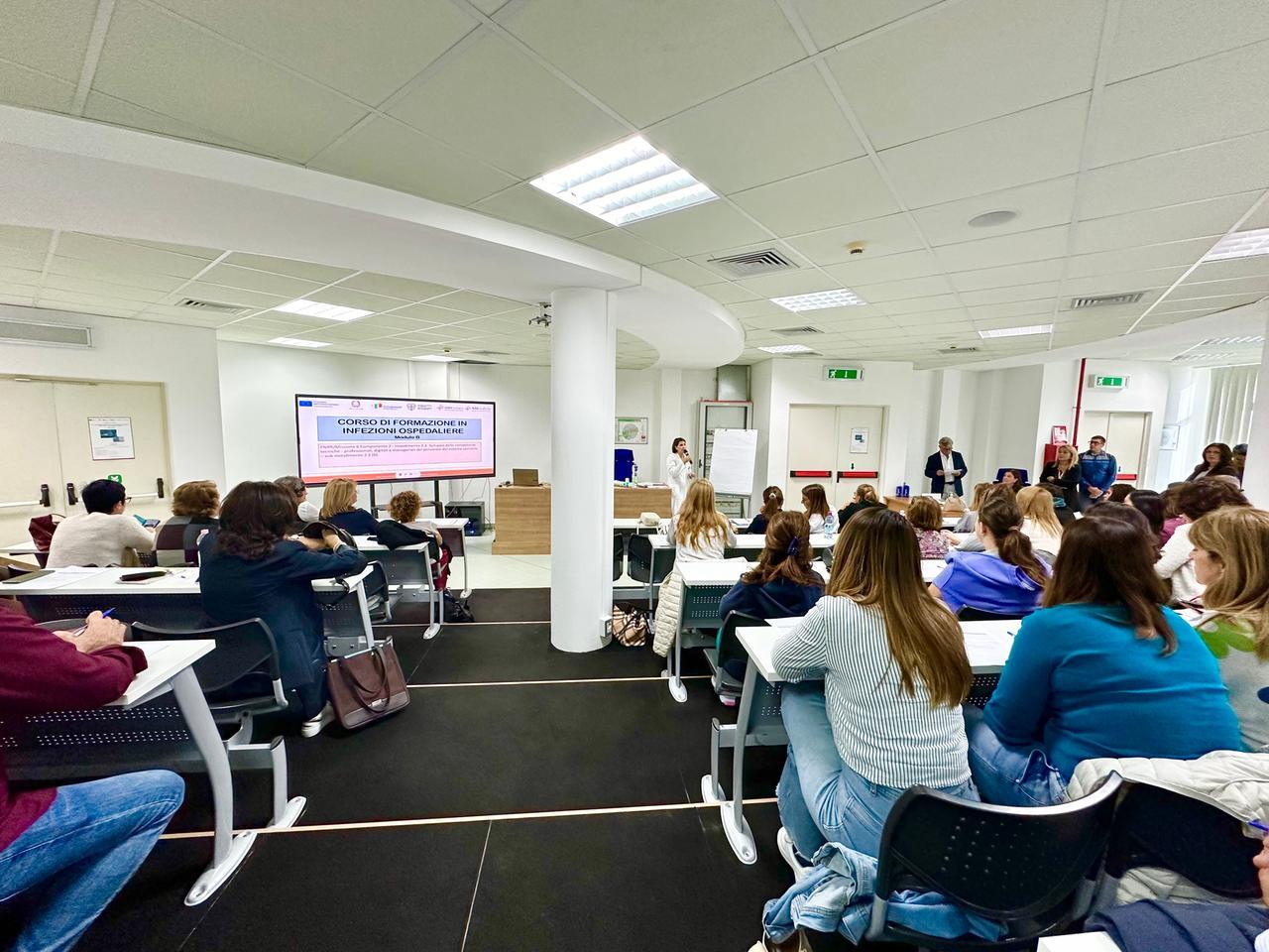 Olbia, inaugurata la nuova aula didattica del Giovanni Paolo II
