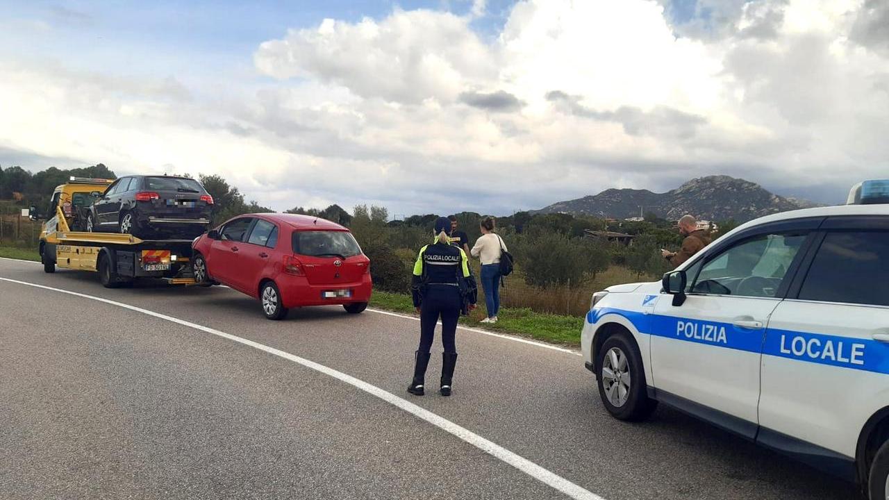 Olbia, scontro tra due auto: un uomo in ospedale