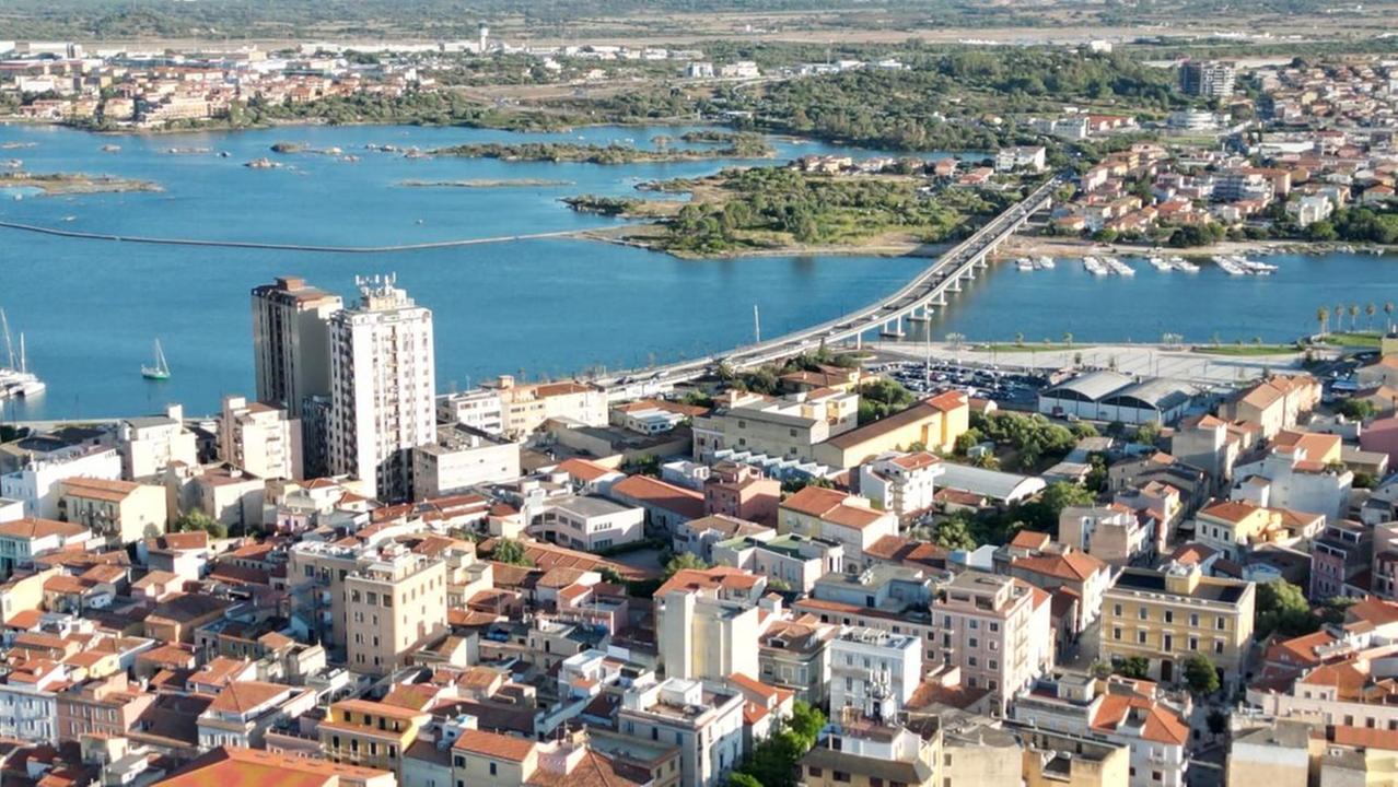 Olbia, gli studenti misurano la qualità dell’aria: arrivano i dispositivi