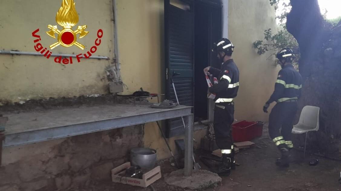 Pattada, esplode una bombola per una fuga di gas: gravissima una coppia