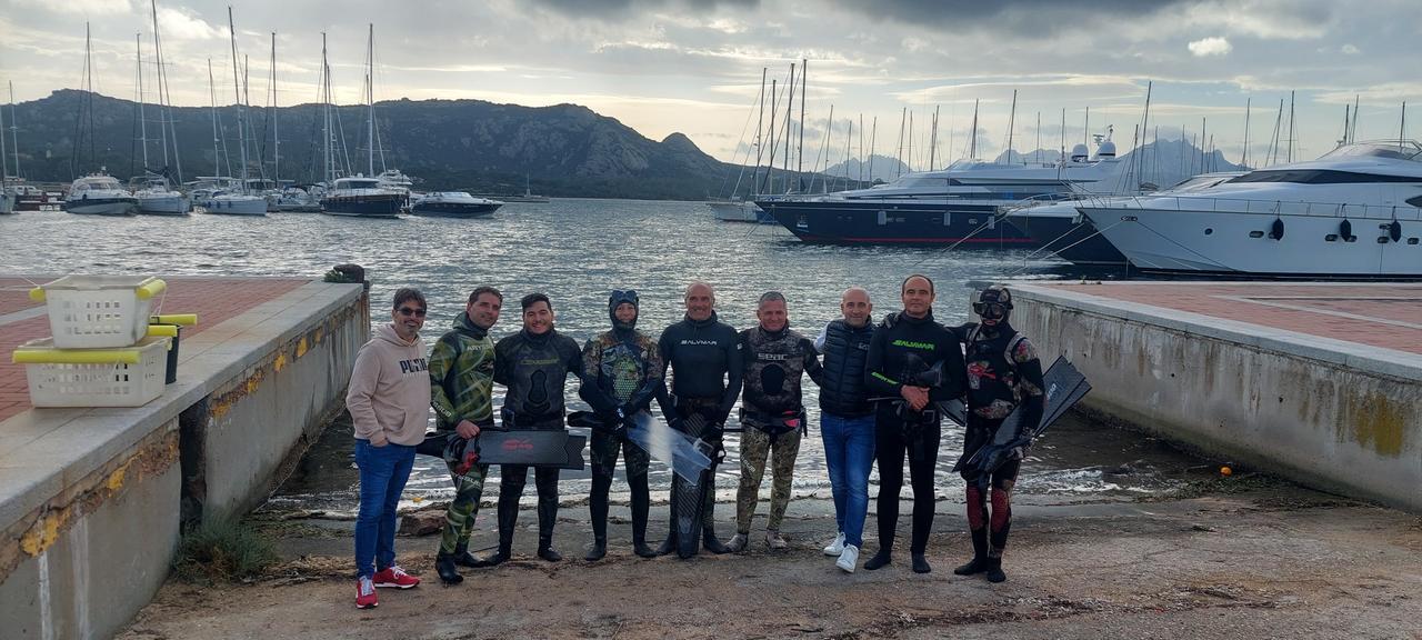 Sub in mare per Agenda blu: ripuliti i fondali del porto di Cannigione