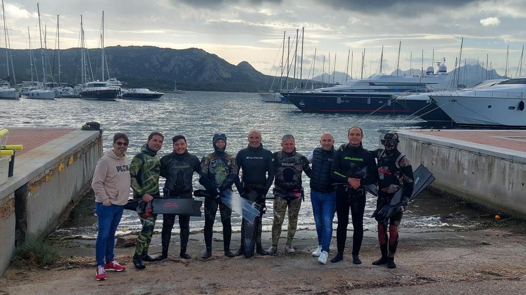 Sub in mare per Agenda blu: ripuliti i fondali del porto di Cannigione