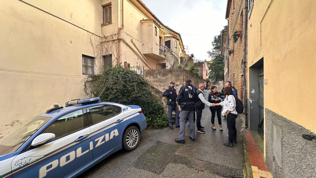 Sopralluogo della polizia a Sant’Ermo il giorno dopo al ritrovamento del corpo senza vita di Flavia Mello Agonigi (foto Franco Silvi)