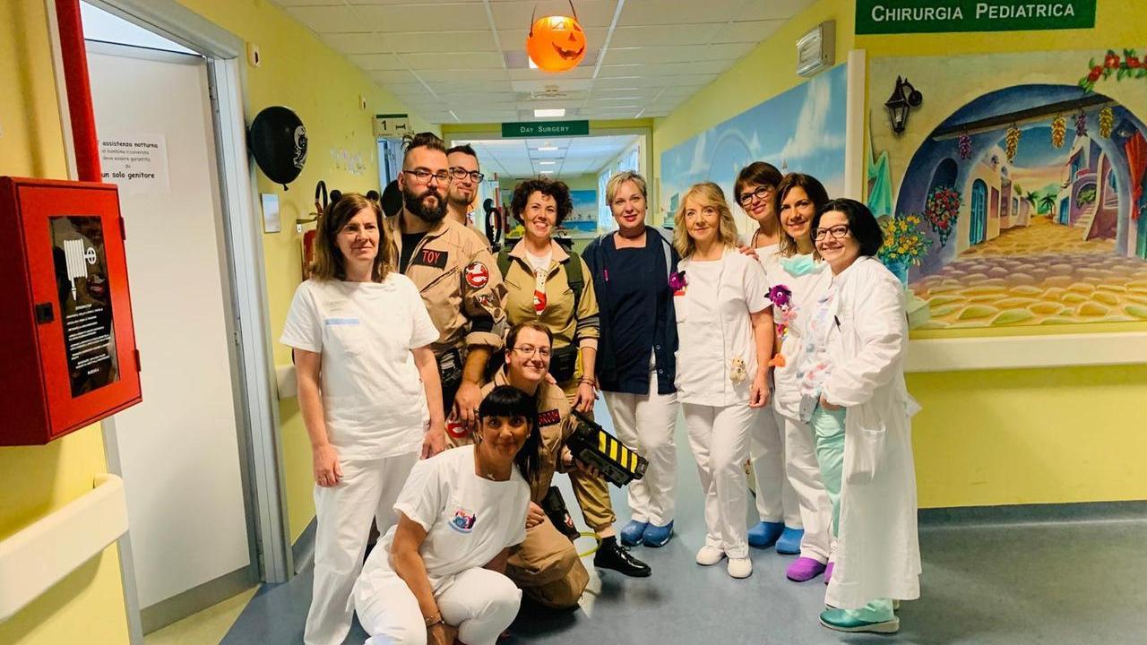 Halloween, i Ghostbusters tornano nei reparti pediatrici di Cona