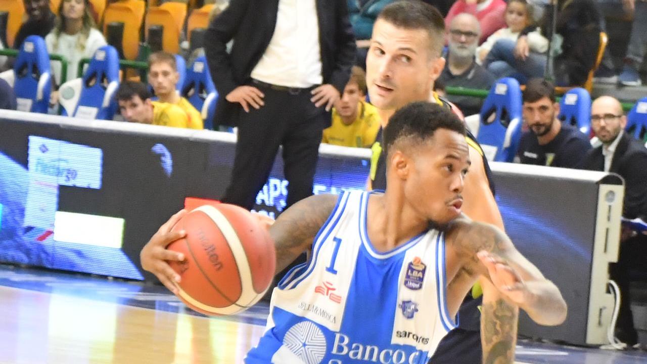 Dinamo arriva la capolista Trento e ora serve un segnale anche in Lba