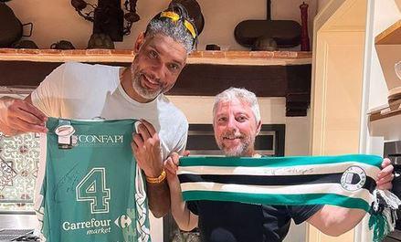 L’ex stella Nba in vacanza in Toscana: ecco dov’è andato e quale maglia ha indossato