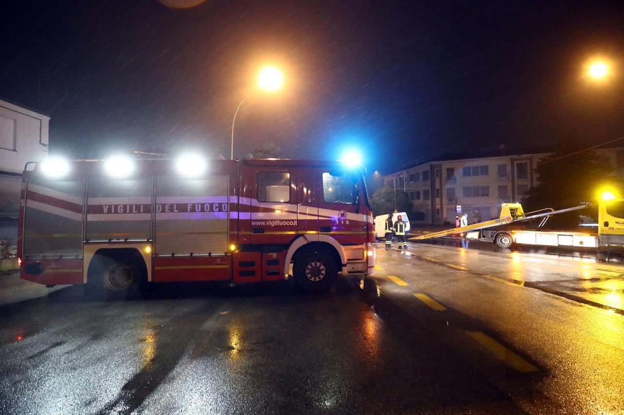 
	Vigili del fuoco al lavoro (foto archivio)

