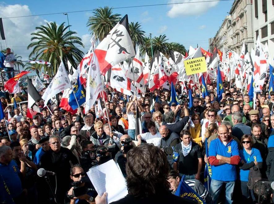 Il Pcl: «No ai pignoramenti agli agricoltori» 
