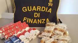 Lucca, vendeva sigarette ma senza autorizzazione: scattano sequestri
