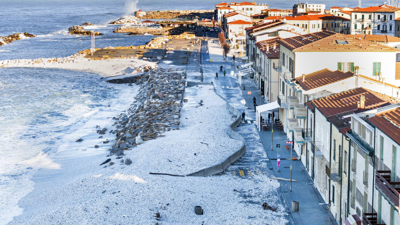 Una veduta del lungomare di Marina