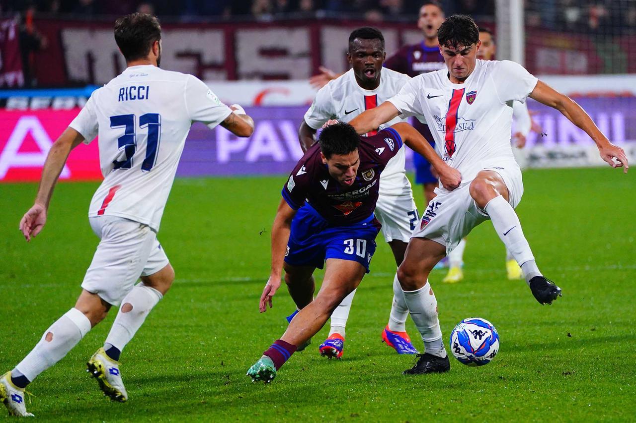 Una brutta Reggiana regala la vittoria al Cosenza di Alvini