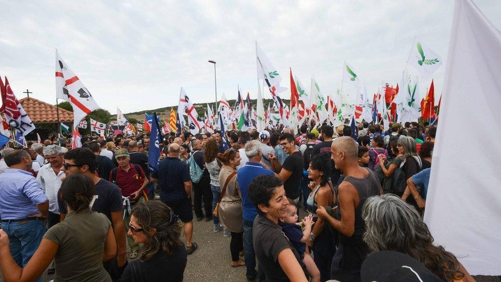 Tornerà in piazza a Cagliari il fronte del no ai poligoni