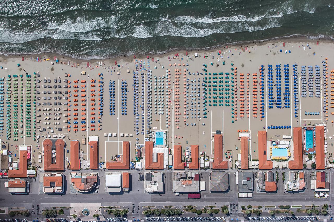 Versilia, balneari furiosi: le nuove norme azzerano il valore degli stabilimenti