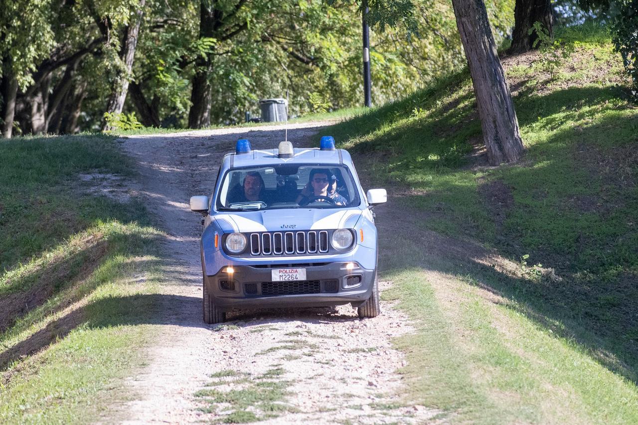 Ferrara, giovane arrestato per spaccio e rapine