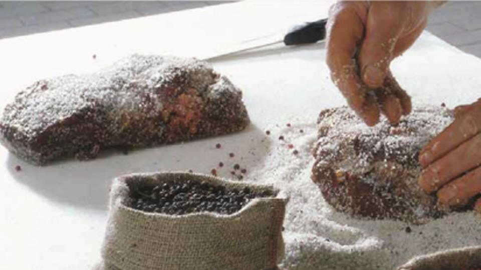 Bernardini Gastone: la tradizione gastronomica toscana e le delizie dal mare