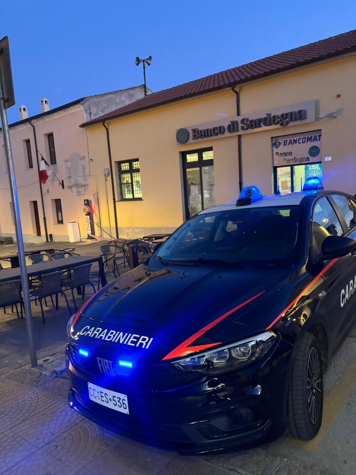 Tentato furto del bancomat del Banco di Sardegna a Tissi: ladri costretti alla fuga