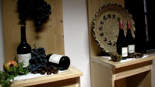 milis 09 11 2002. esposizione vini novelli a casa congiu. foto francesco pinna