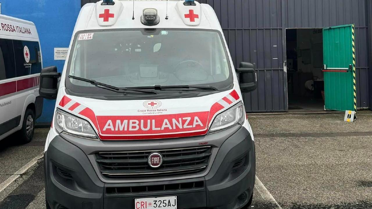 Livorno, trovato morto in casa a 59 anni dopo l’allarme dei vicini