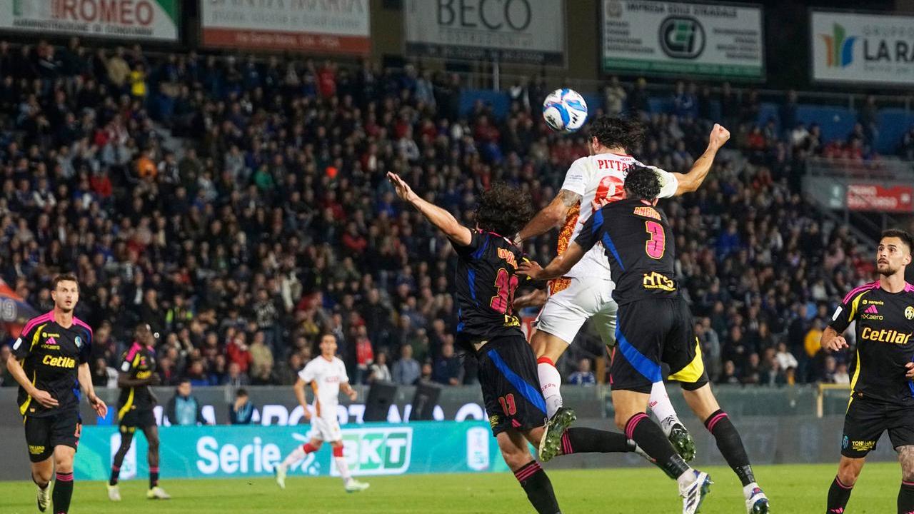 Il Pisa a secco in casa, solo 0-0 con il Catanzaro: niente allungo