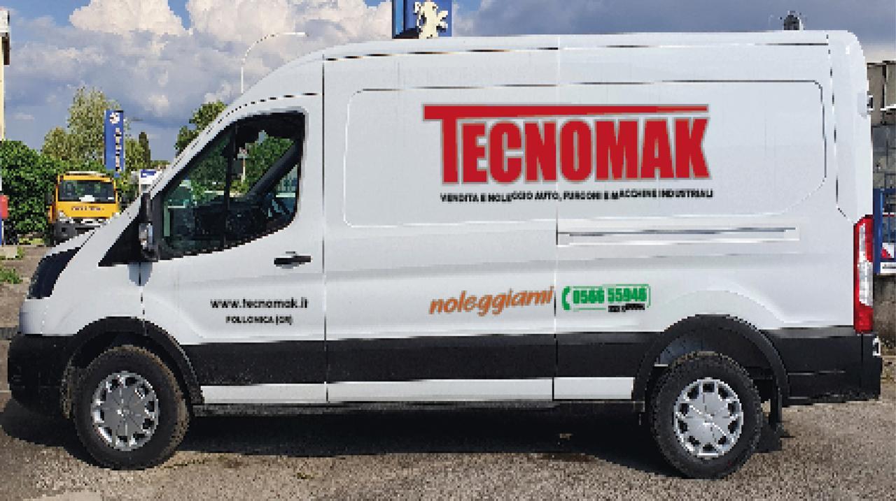 Tecnoedil Ponteggi, gru e mezzi di elevata qualità per costruire e muoversi in sicurezza
