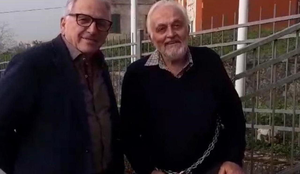 
	Mario Maffei con il sindaco di Licciana Nardi Renzo Martelloni (foto dal servizio di Francesca Mastracci)

