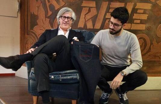 Sandro e Giulio Fratini durante una campagna promozionale di jeans