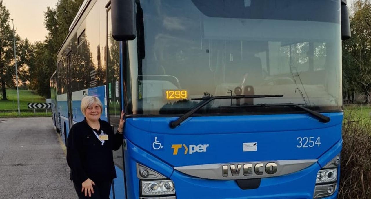 Passeggera partorisce sull’autobus: emozione a Vigarano Mainarda