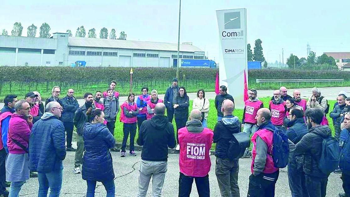 Comall fa dietrofront: stop ai trasferimenti a Cattolica dei lavoratori