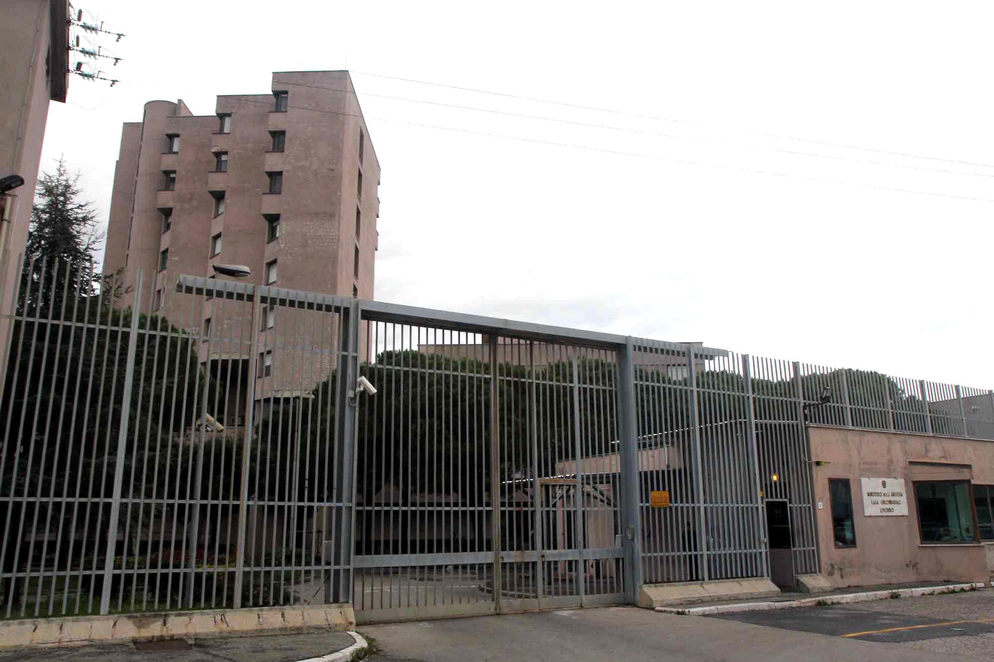 Il carcere delle Sughere (foto Franco Silvi)