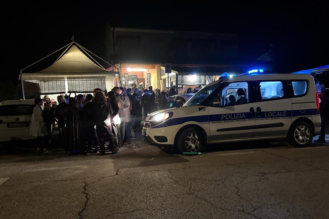 Codrea, bimba investita alla festa di Halloween