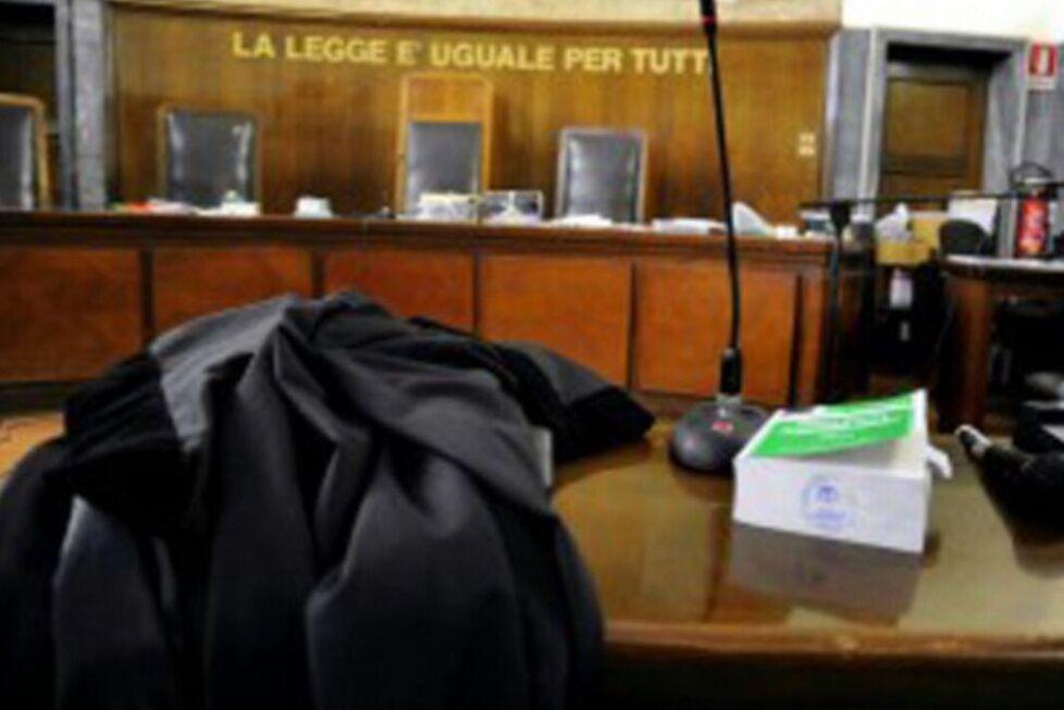 Firenze, il tribunale conferma: licenziato il prof che molestò la studentessa