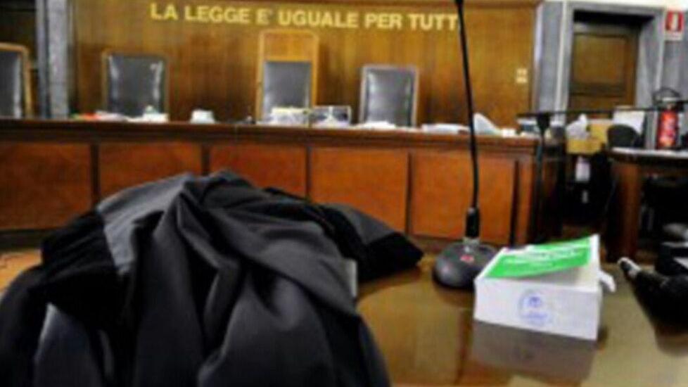 Firenze, il tribunale conferma: licenziato il prof che molestò la studentessa