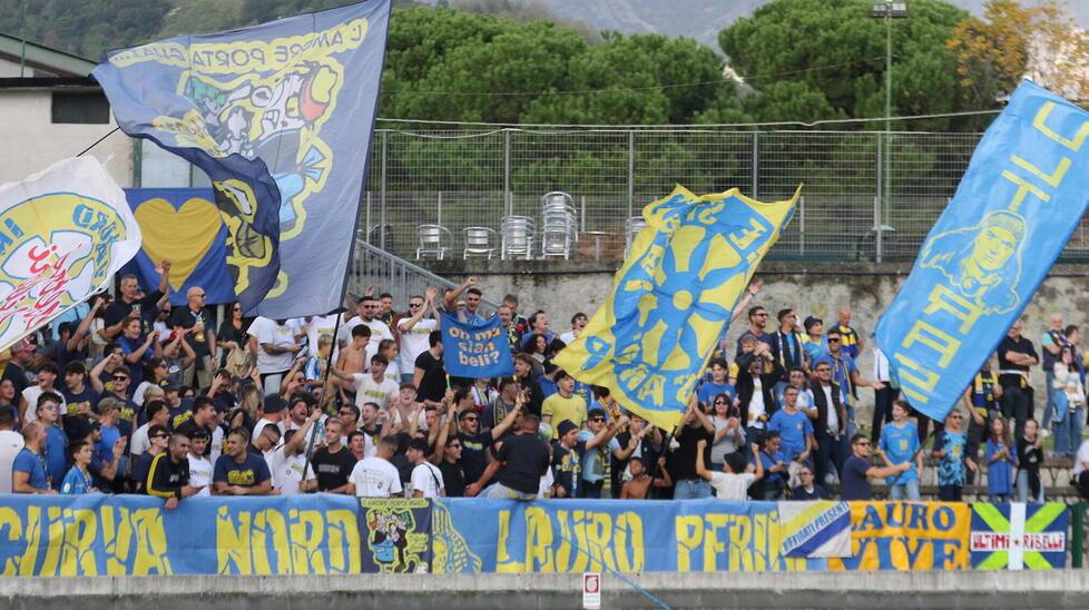 Carrarese contro la Juve Stabia, neopromossa forte in trasferta. La probabile formazione azzurra