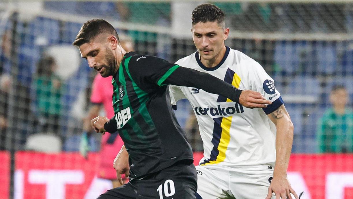 Domenico Berardi in azione nel derby contro il Modena