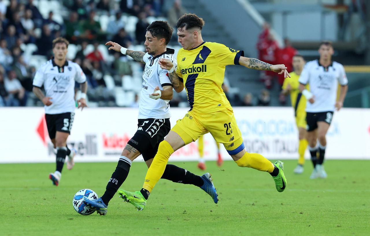 
	Dellavalle a contrasto con Elia

