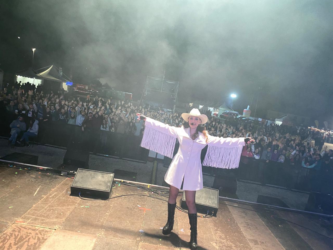 Da Livorno al Lucca Comics, Giada Robin apre il concerto di Giorgio Vanni (il signore delle sigle dei cartoni animati)