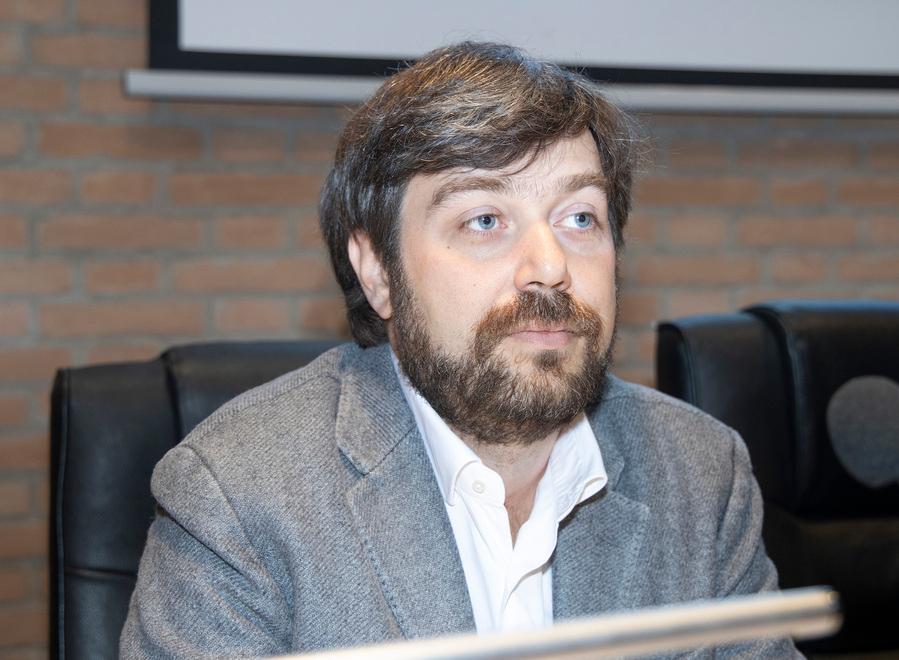 «Medici, dall’Ausl un altro appalto esterno»