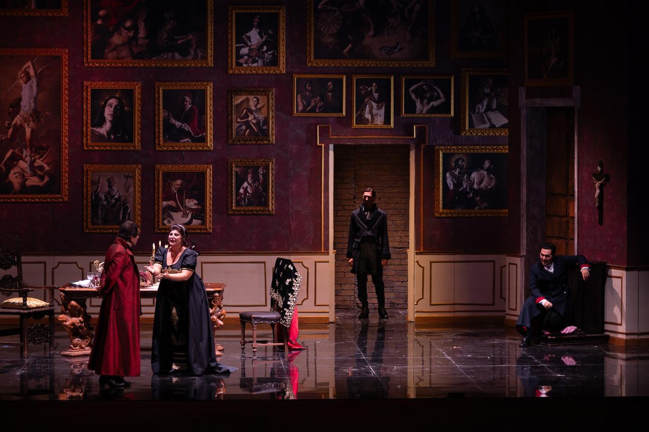 Applausi a scena aperta al Lirico, Tosca conquista ancora Sassari