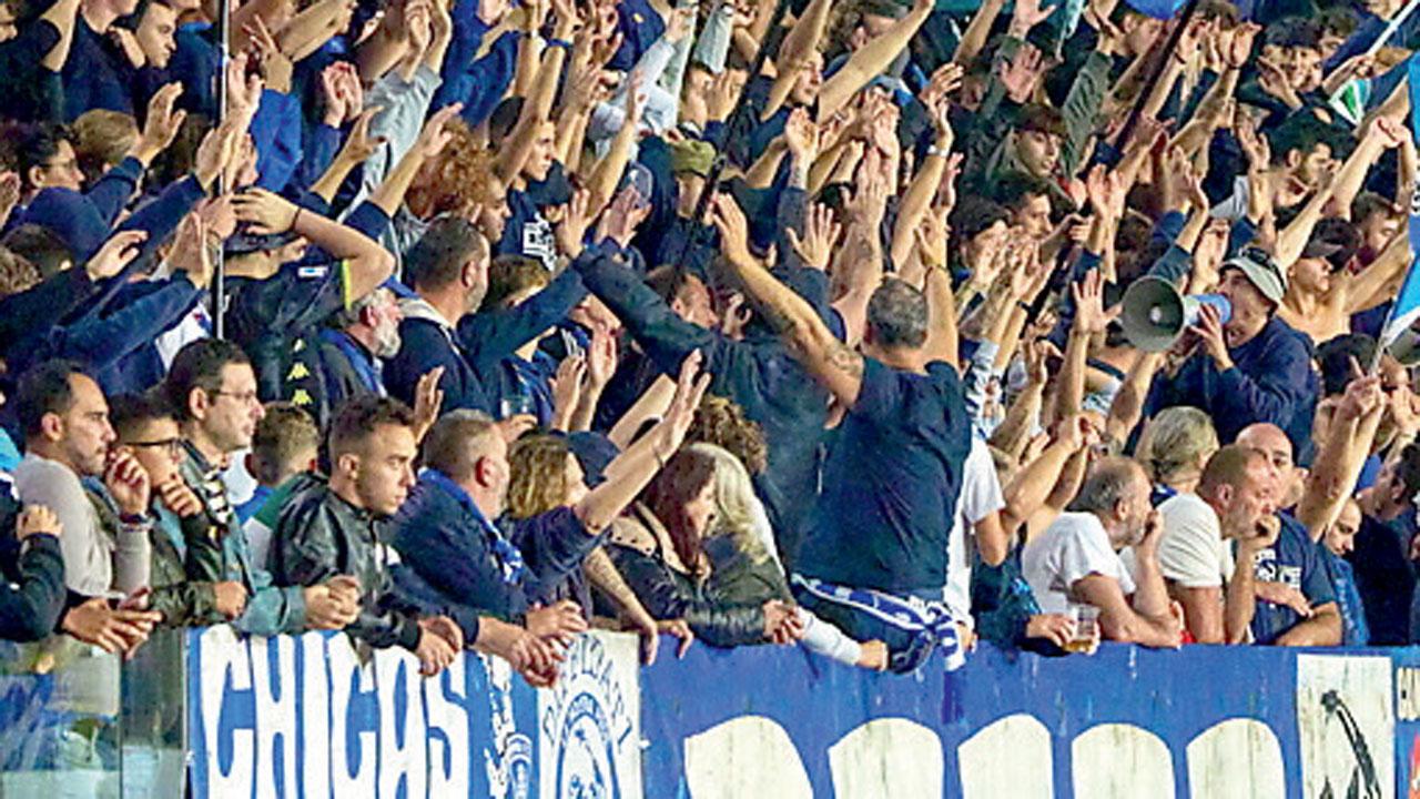 I tifosi dell’Empoli alla fine della partita contro l’Inter (Foto Juri Autovino)