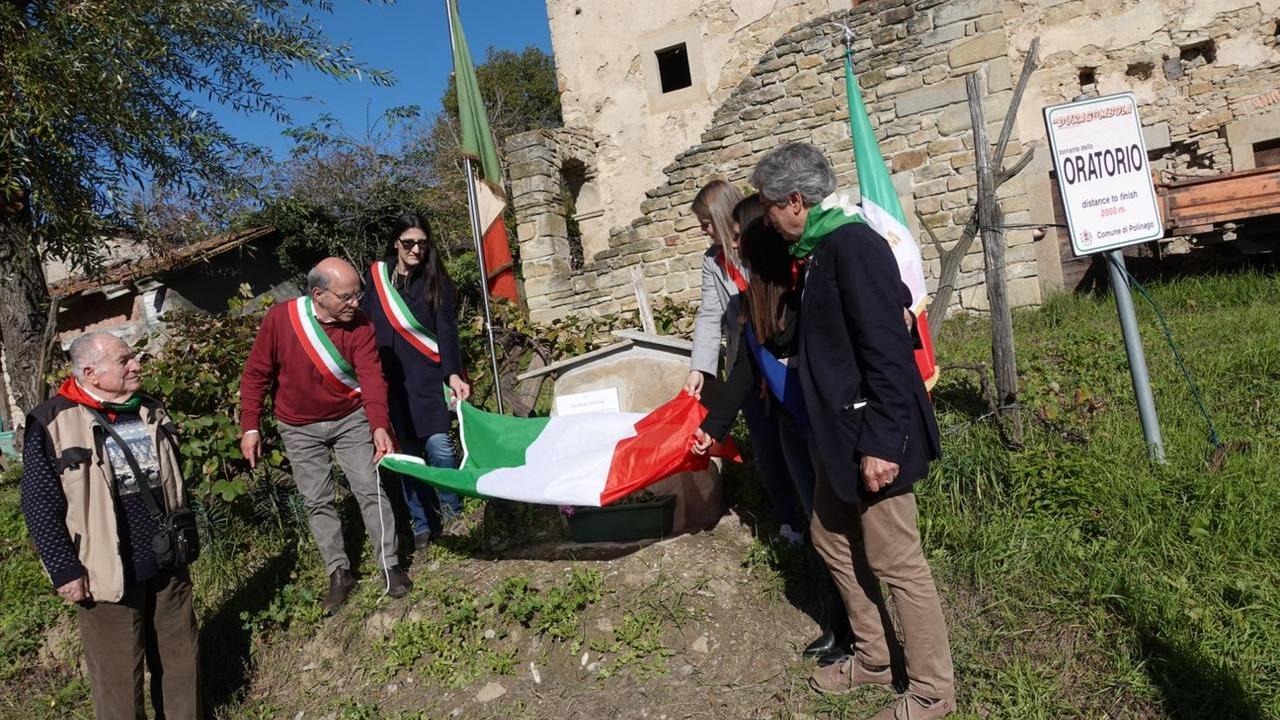 A Gombola un monumento per i due 13enni vittime di guerra