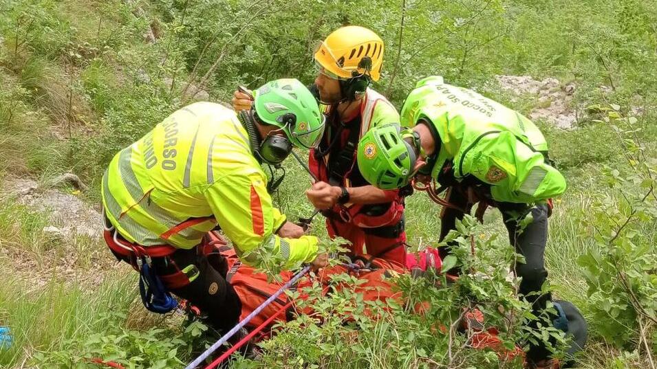 Un'operazione del soccorso alpino (foto d'archivio)