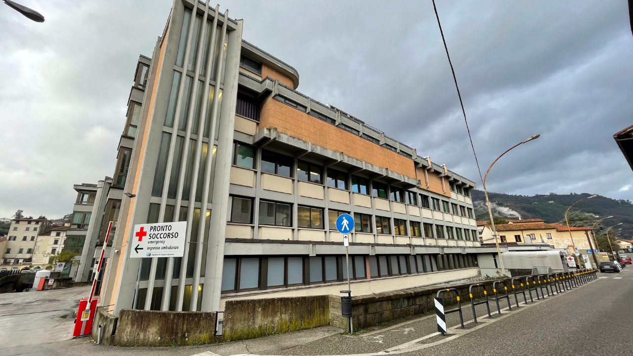 Una veduta dell’ospedale della Valdinievole a Pescia (foto Nucci)