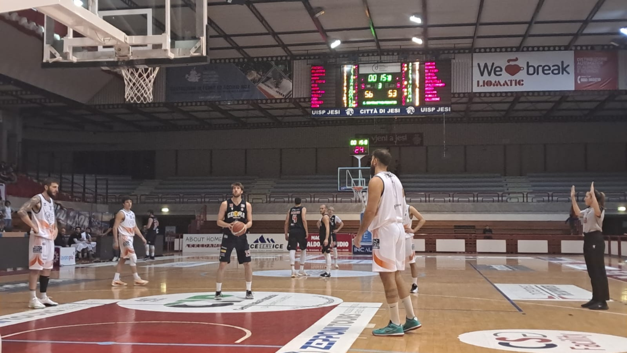 Un momento della partita di ieri