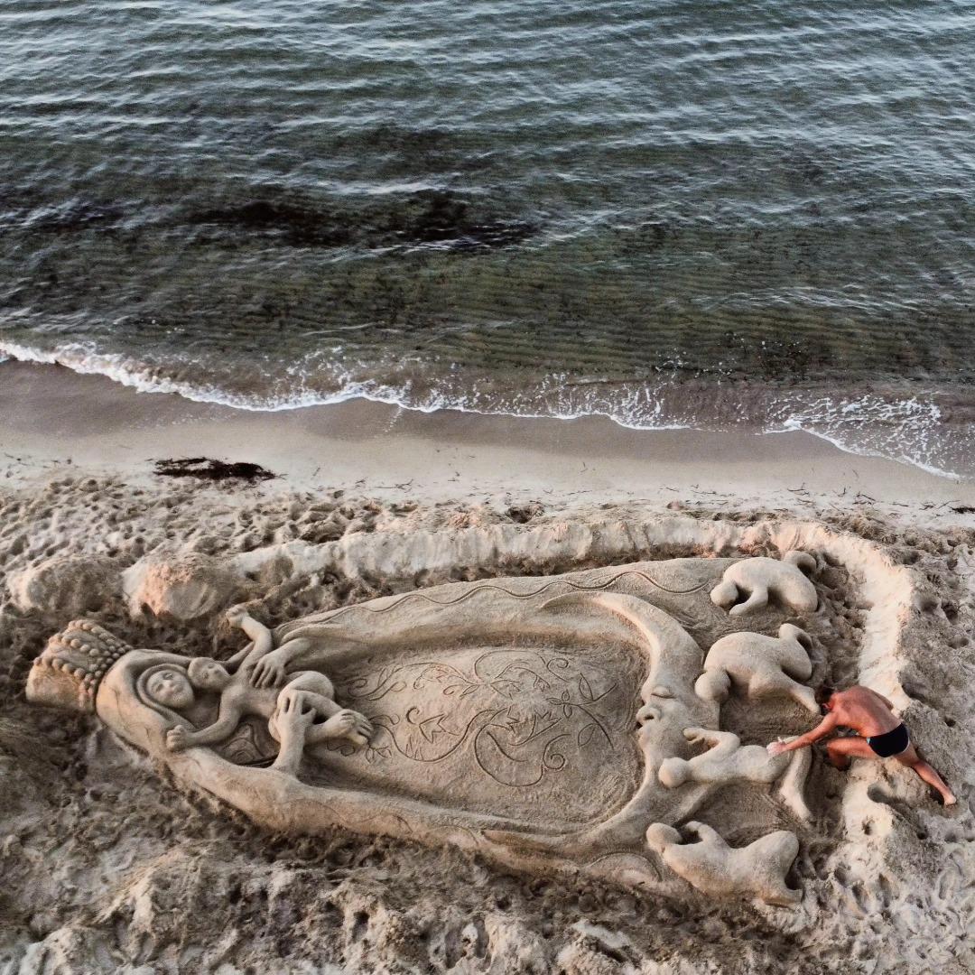 
	La scultura di sabbia dell'artista Nicola Urru

