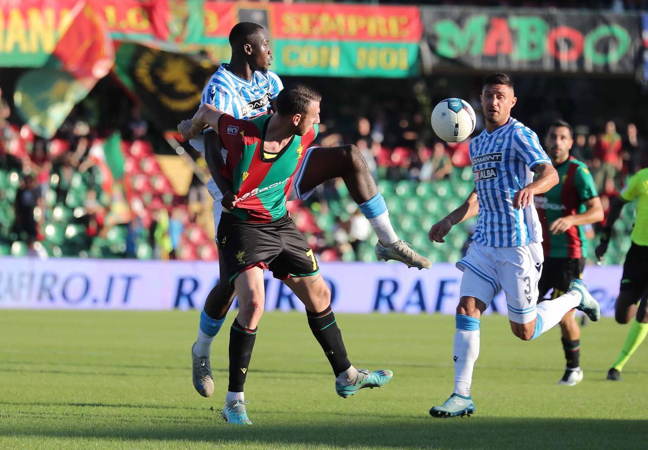 Ferrara, neanche il modulo aiuta più: la striscia della Spal è nerissima